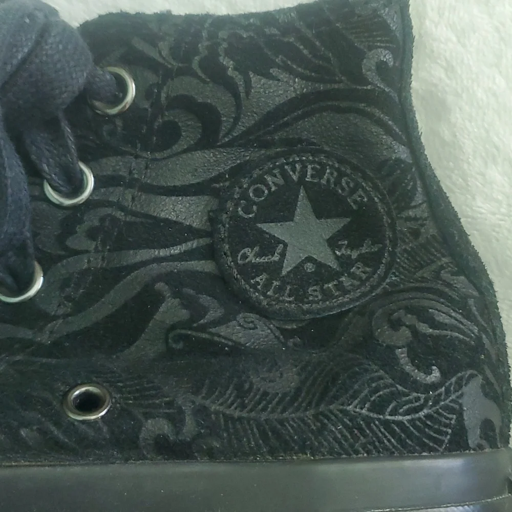 Velvet Converse All Star Chuck Taylor high tops - Picture 3 of 4